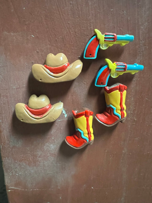 Ceramic western magnet